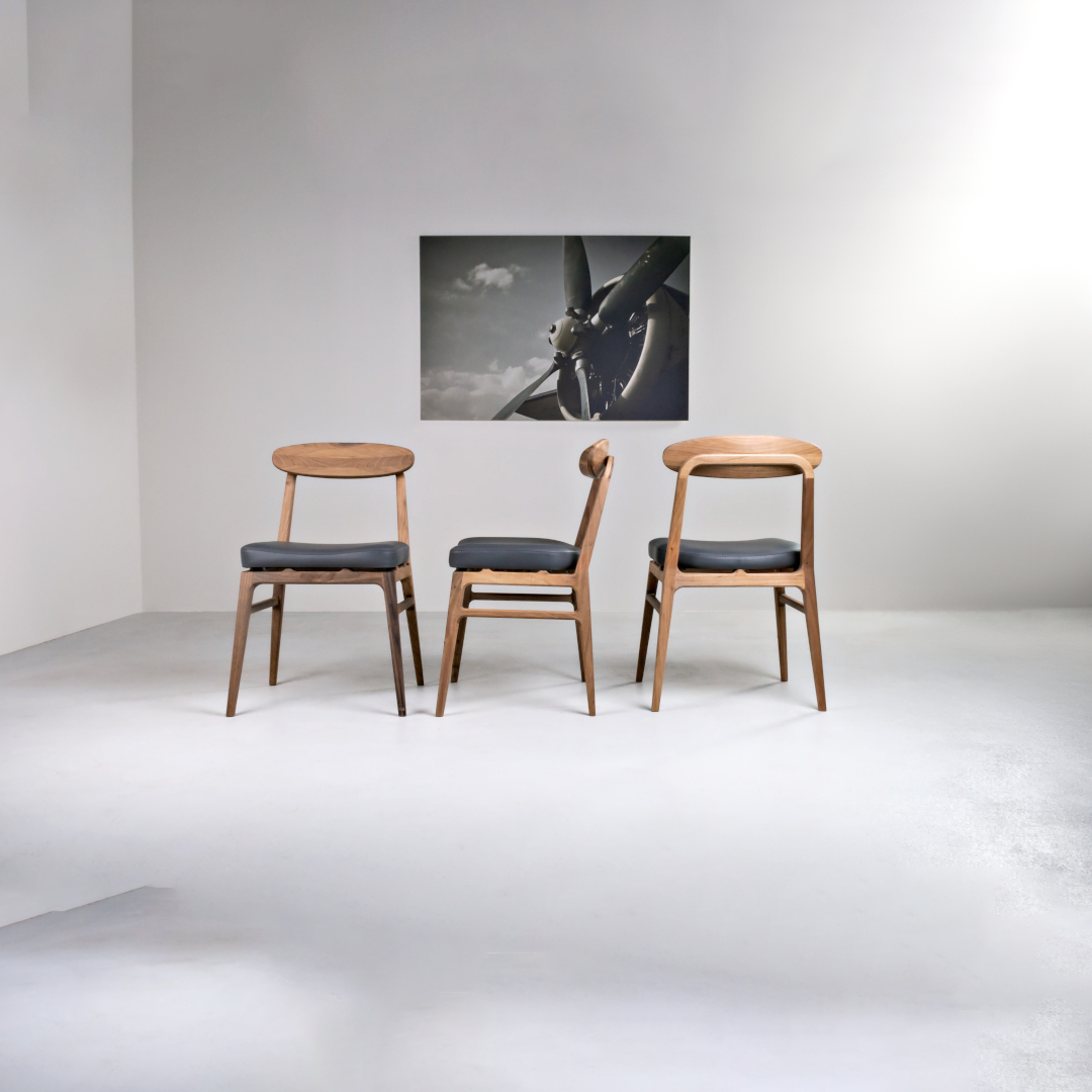 LABOR-Designer Stuhl, Gestell aus Massivholz und Lederpolsterung-drei Stück