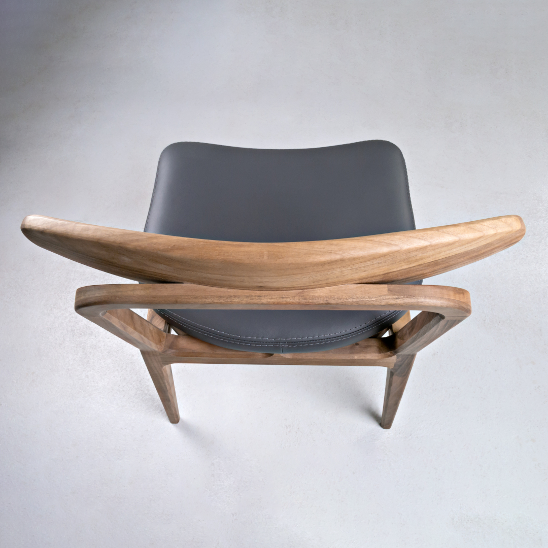 LABOR-Designer Stuhl, Gestell aus Massivholz und Lederpolsterung-rücken