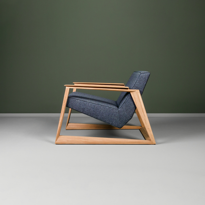 LASTA-Designer Sessel aus Massivholz und Stoffpolsterung-seite