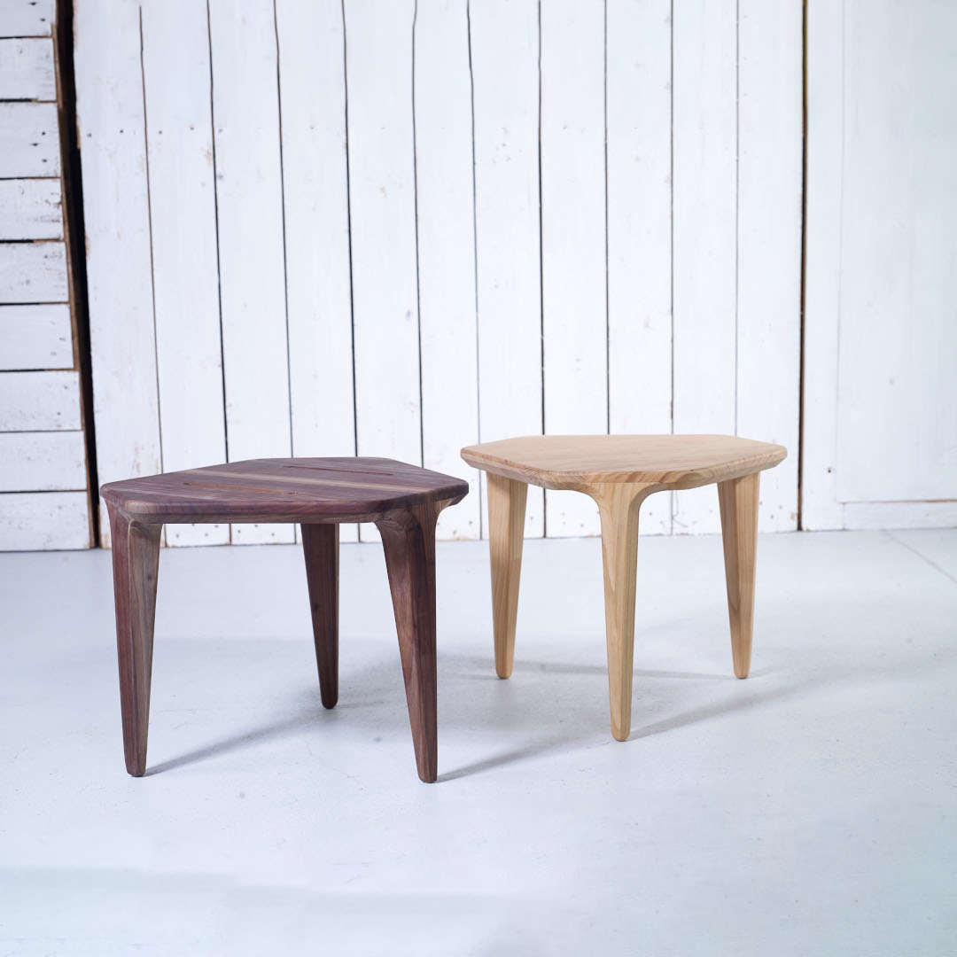 LAYAIR-Designer Beistelltisch aus Massivholz-seite