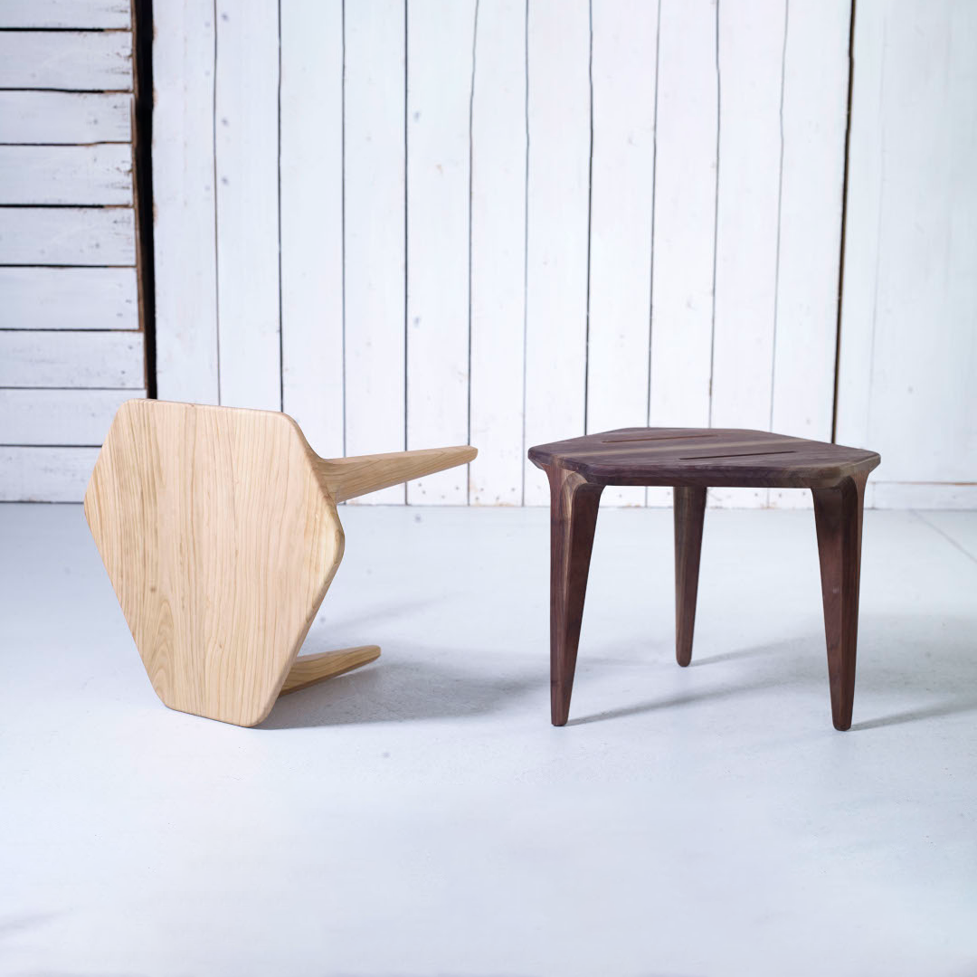 LAYAIR-Designer Beistelltisch aus Massivholz