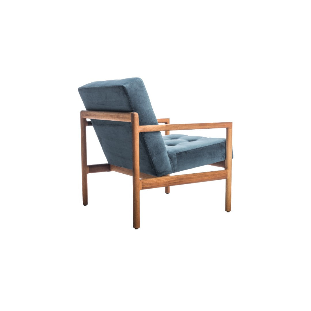 LONDA-Designer Sessel aus Massivholz und Stoffpolsterung-seitenansicht von hinten