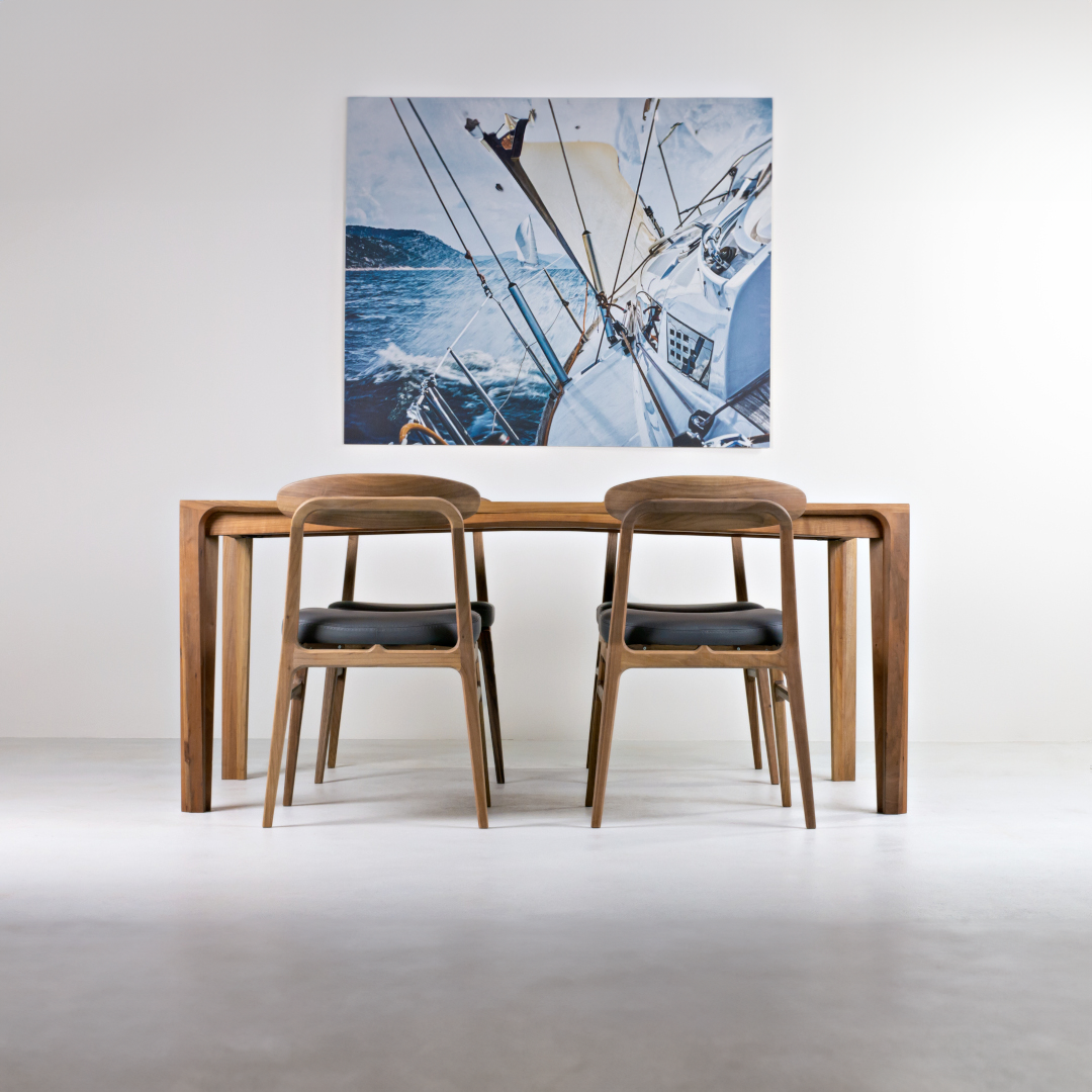 PERO-Designer Esstisch aus Massivholz mit Stühlen