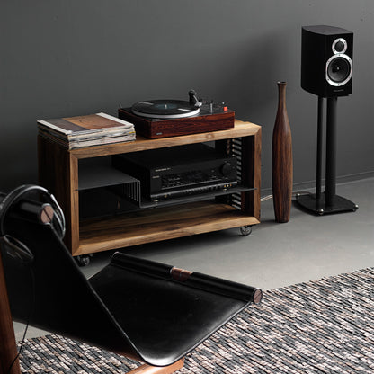 Polyline Designer HiFi Kommode aus Massivholz und Metall, Ambiente