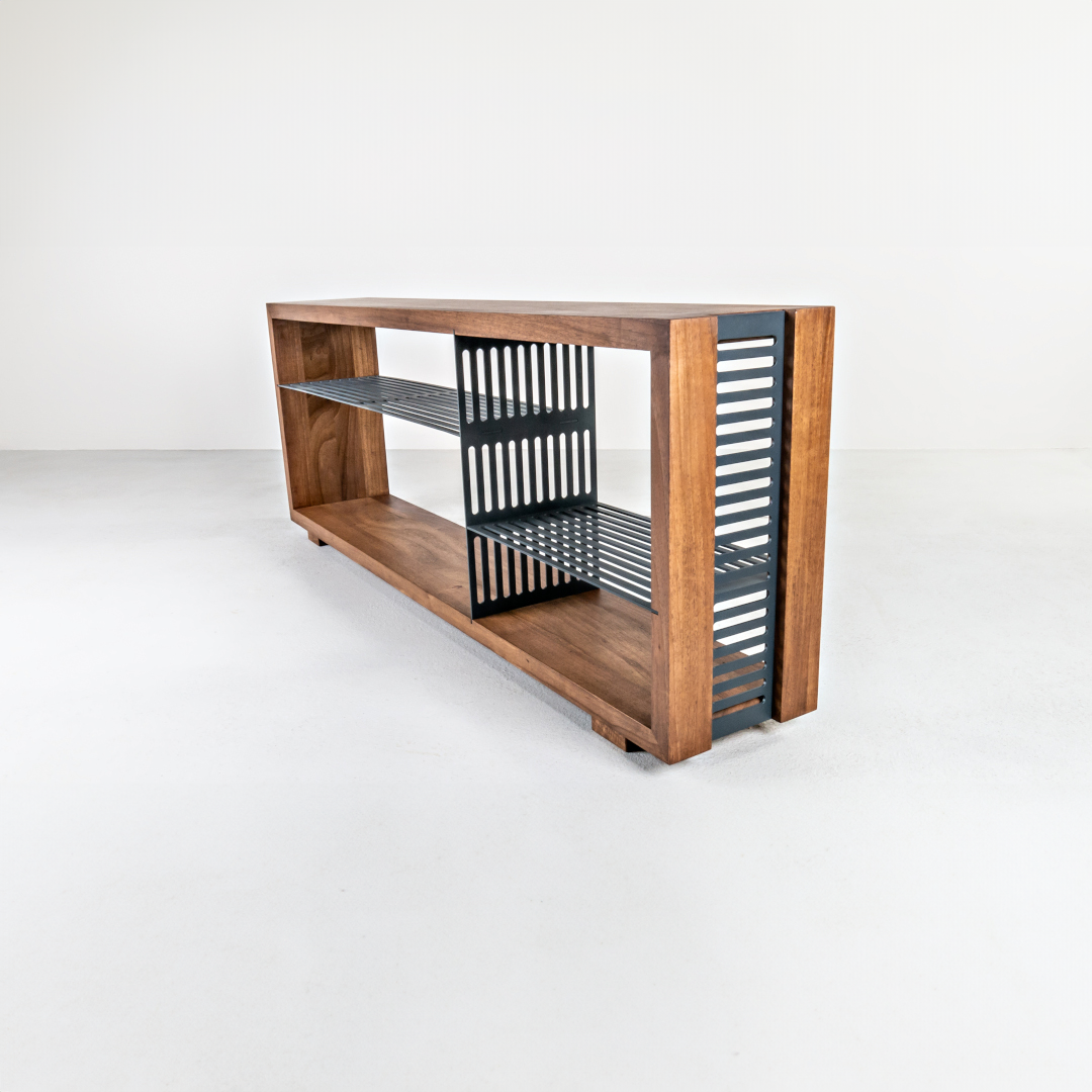 Polyline Designer HiFi Kommode aus Massivholz und Metall, gross Seite