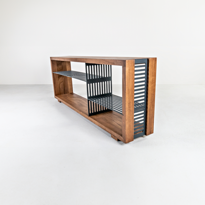 Polyline Designer HiFi Kommode aus Massivholz und Metall, gross Seite