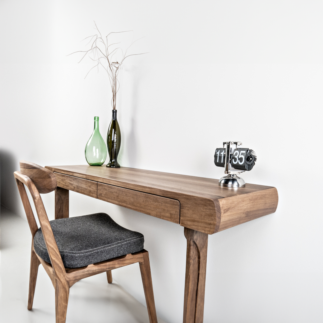 VIZURA-Designer Konsolentisch aus Massivholz-im Ambiente